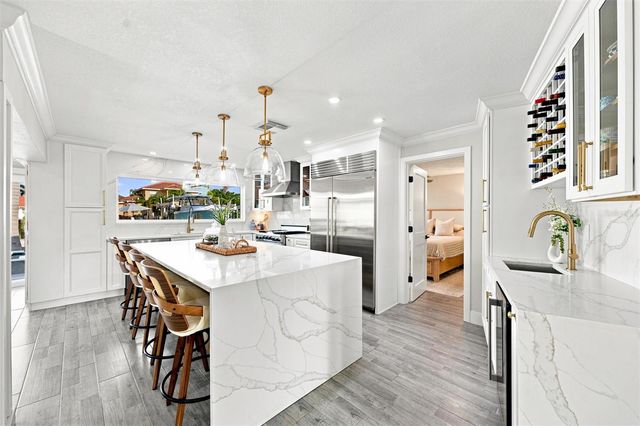 2022 HAWAII AVENUE NE, St Petersburg, FL 33703