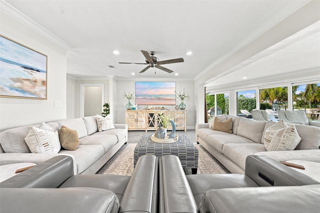 2022 HAWAII AVENUE NE, St Petersburg, FL 33703