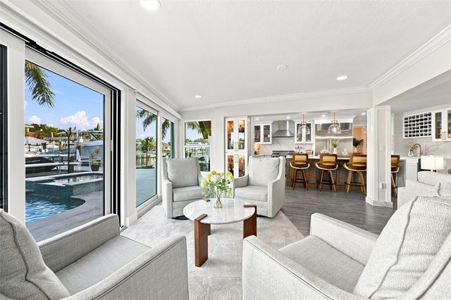 2022 HAWAII AVENUE NE, St Petersburg, FL 33703