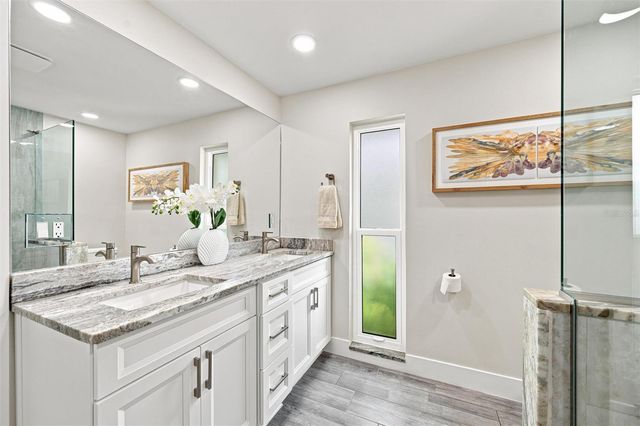 2022 HAWAII AVENUE NE, St Petersburg, FL 33703
