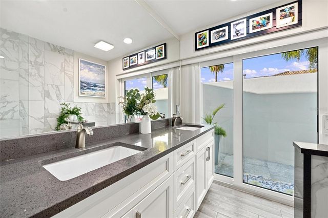 2022 HAWAII AVENUE NE, St Petersburg, FL 33703