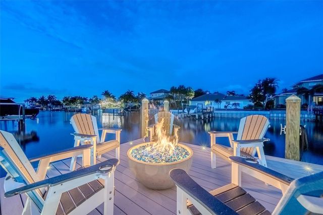 2022 HAWAII AVENUE NE, St Petersburg, FL 33703