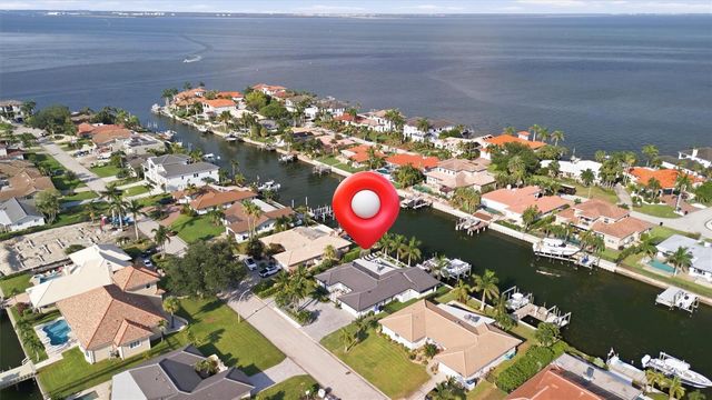 2022 HAWAII AVENUE NE, St Petersburg, FL 33703