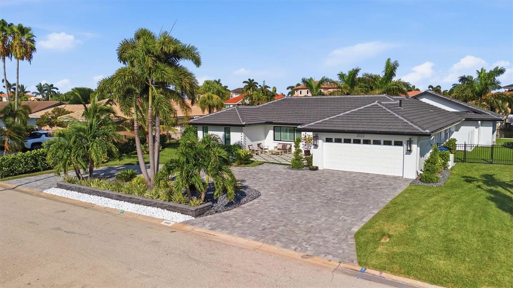 2022 HAWAII AVENUE NE, St Petersburg, FL 33703