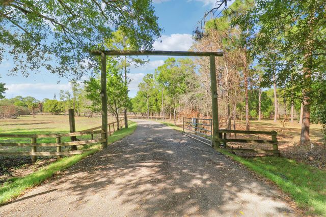 6161 SW 42nd Street, Palm City, FL 34990