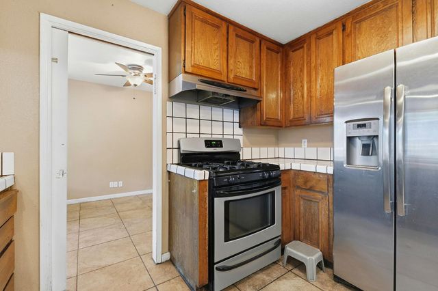 3803 W Creek Dr, Stockton, CA 95209