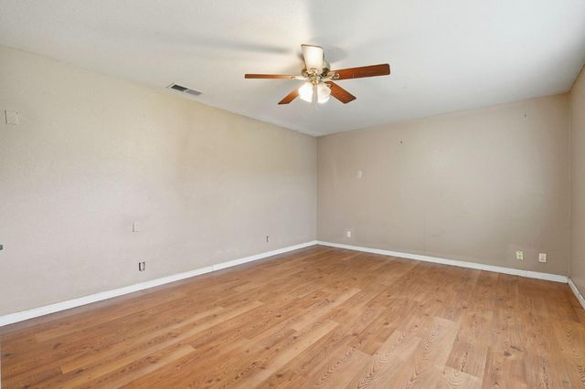 3803 W Creek Dr, Stockton, CA 95209