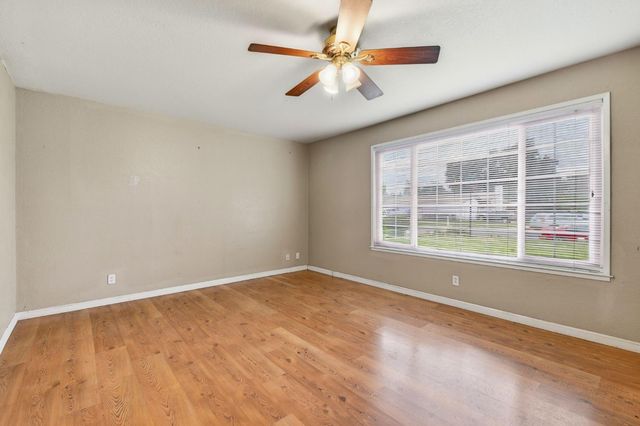 3803 W Creek Dr, Stockton, CA 95209