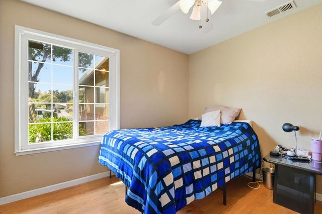 3803 W Creek Dr, Stockton, CA 95209