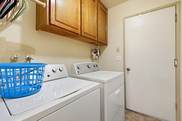 3803 W Creek Dr, Stockton, CA 95209