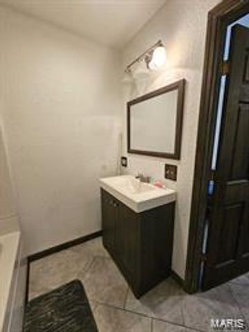 503 Barrett Drive, Malden, MO 63863