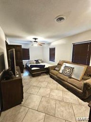 503 Barrett Drive, Malden, MO 63863