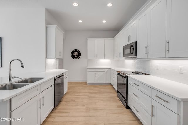 3218 Modena Way, New Smyrna Beach, FL 32168