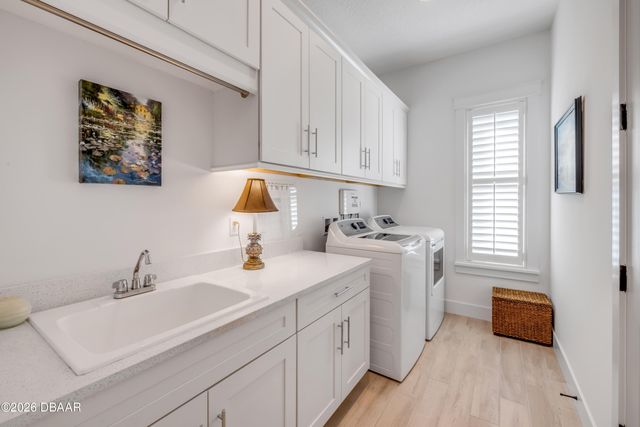 3218 Modena Way, New Smyrna Beach, FL 32168