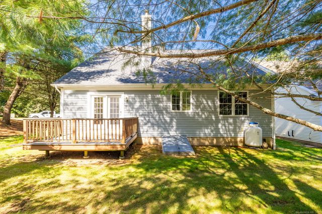 27 Brettonwood Drive 27, Simsbury, CT 06070