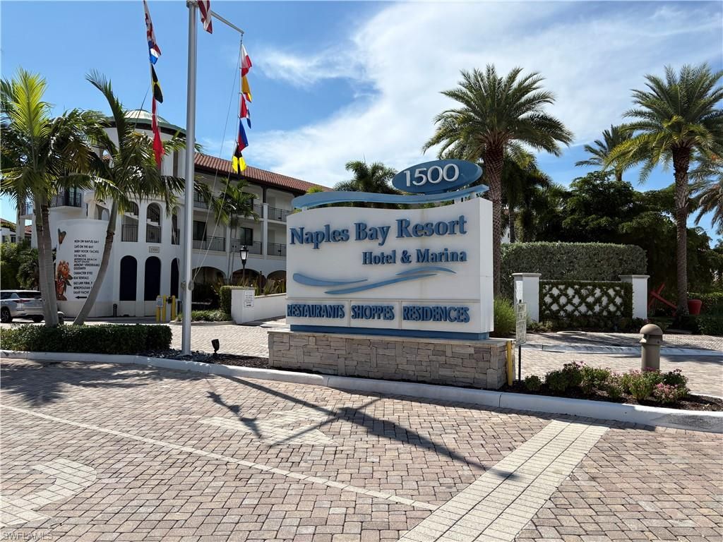 1500 5th AVE S, NAPLES, FL 34102 — exterior
