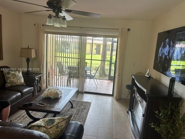 2 Briarwood Circle 112, Hollywood, FL 33024