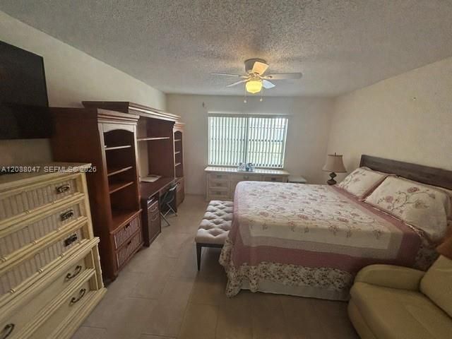 2 Briarwood Circle 112, Hollywood, FL 33024