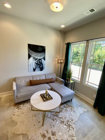 707 26th Ave N Apt 4, Nashville, TN 37208
