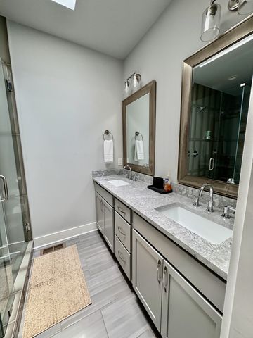 707 26th Ave N Apt 4, Nashville, TN 37208