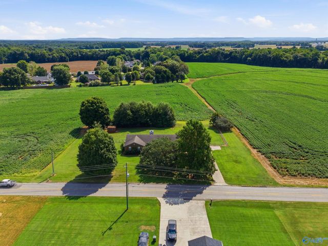 1035 Murphy Hill Road, Toney, AL 35773
