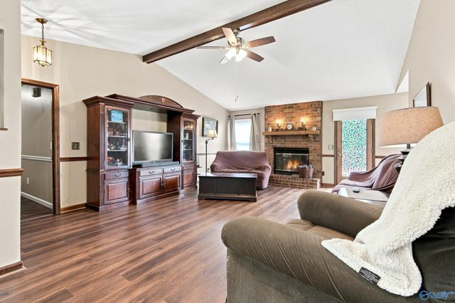 1035 Murphy Hill Road, Toney, AL 35773