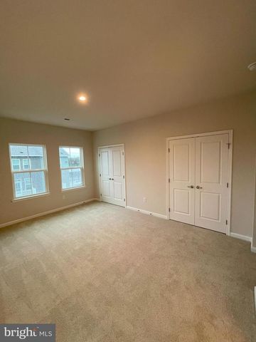 2 SIDNEY LN, Stratford, NJ 08084