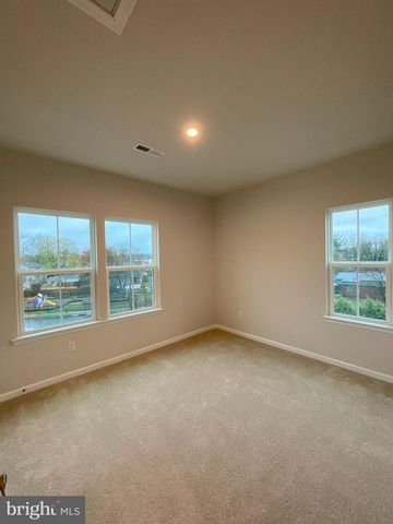 2 SIDNEY LN, Stratford, NJ 08084