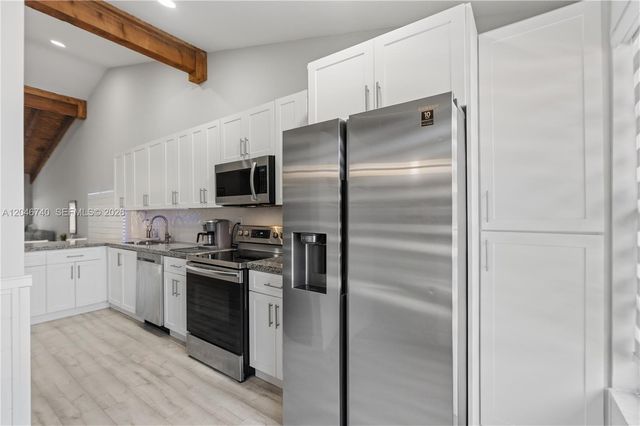 10311 Laurel Court, Pembroke Pines, FL 33026