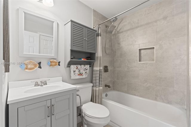 10311 Laurel Court, Pembroke Pines, FL 33026