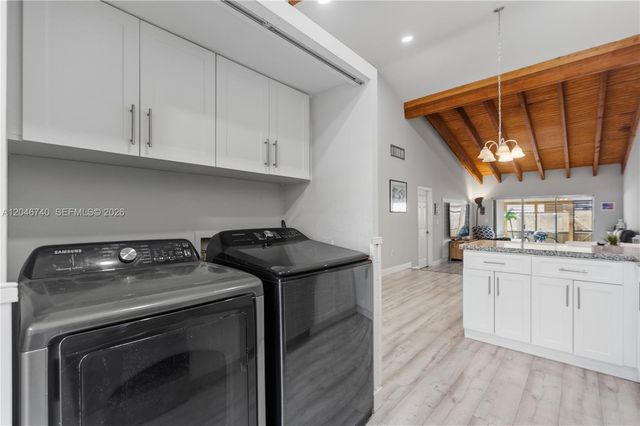 10311 Laurel Court, Pembroke Pines, FL 33026