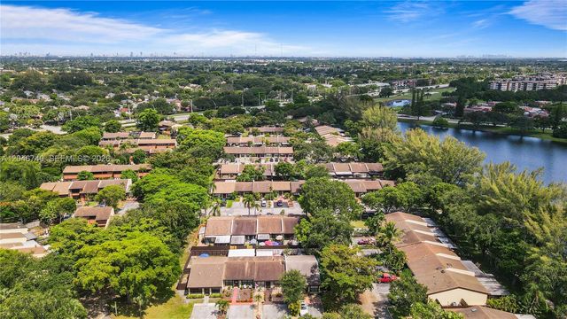 10311 Laurel Court, Pembroke Pines, FL 33026