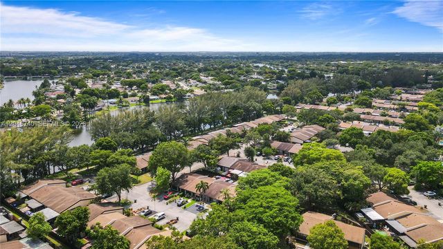 10311 Laurel Court, Pembroke Pines, FL 33026