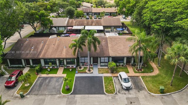 10311 Laurel Court, Pembroke Pines, FL 33026