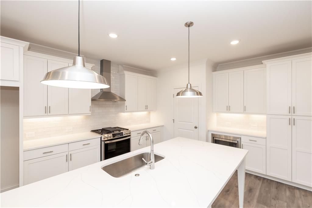 Image 11 of property listing at 4306 Burton Bend Way 150, Buford, GA 30518