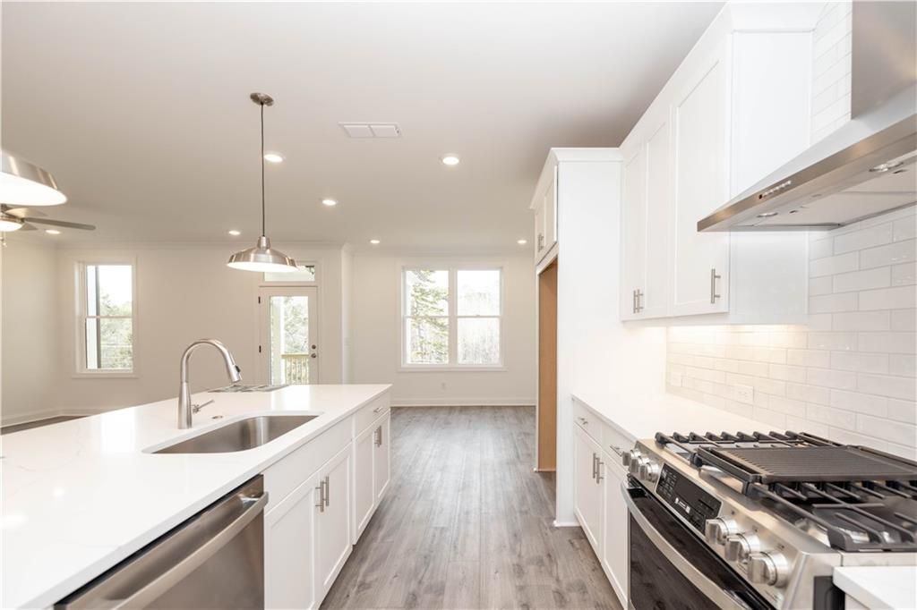 Image 14 of property listing at 4306 Burton Bend Way 150, Buford, GA 30518