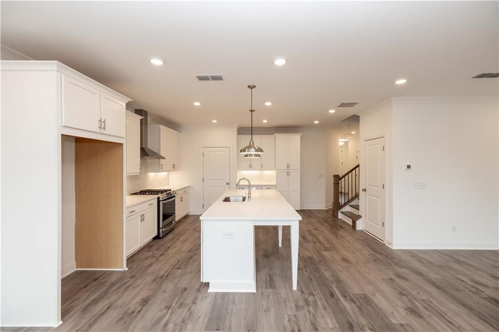 Image 17 of property listing at 4306 Burton Bend Way 150, Buford, GA 30518