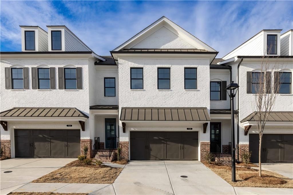 Image 2 of property listing at 4306 Burton Bend Way 150, Buford, GA 30518