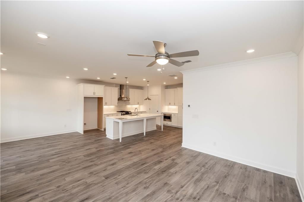 Image 23 of property listing at 4306 Burton Bend Way 150, Buford, GA 30518