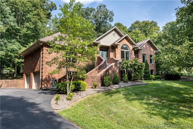 3016 Evanna Court, Floyds Knobs, IN 47119