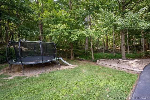 3016 Evanna Court, Floyds Knobs, IN 47119