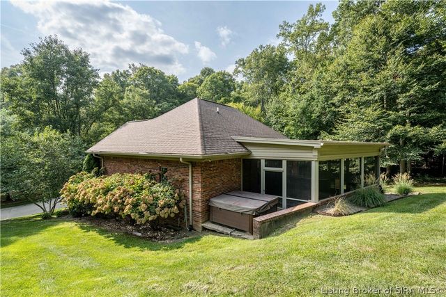 3016 Evanna Court, Floyds Knobs, IN 47119