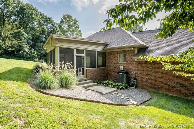 3016 Evanna Court, Floyds Knobs, IN 47119