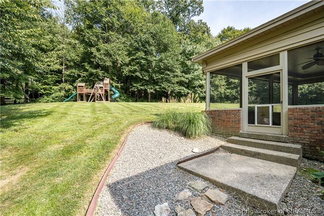 3016 Evanna Court, Floyds Knobs, IN 47119