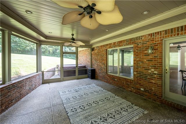 3016 Evanna Court, Floyds Knobs, IN 47119