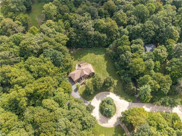 3016 Evanna Court, Floyds Knobs, IN 47119