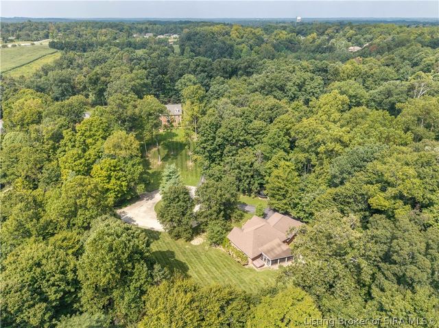 3016 Evanna Court, Floyds Knobs, IN 47119