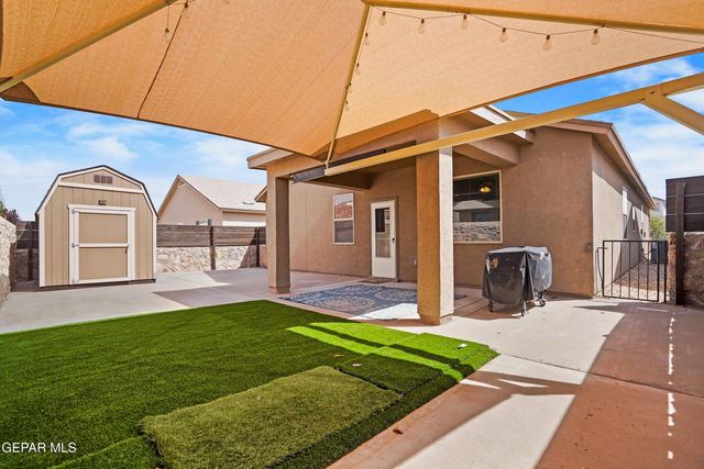 1041 FIREBOLT Place, El Paso, TX 79928