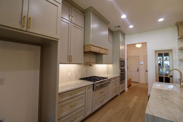 1330 Pedras Place, Newcastle, OK 73065