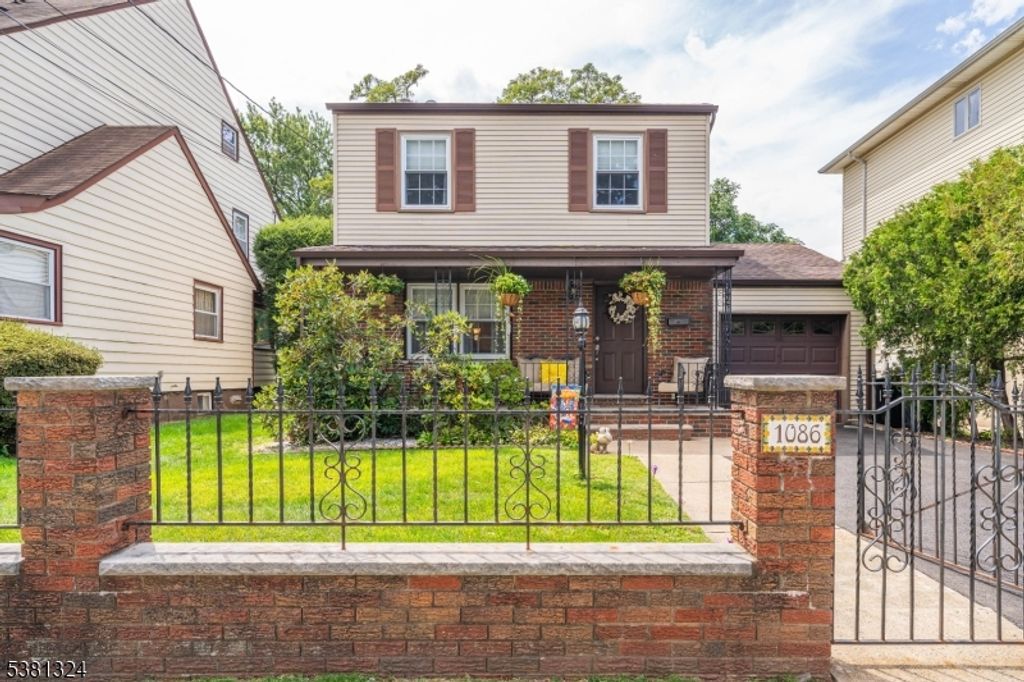 1086 Dewey Pl, Elizabeth City, NJ 07202